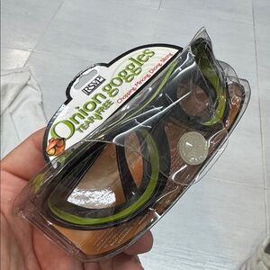 RSVP Onion Goggles glasses no tears chopping slicing onions